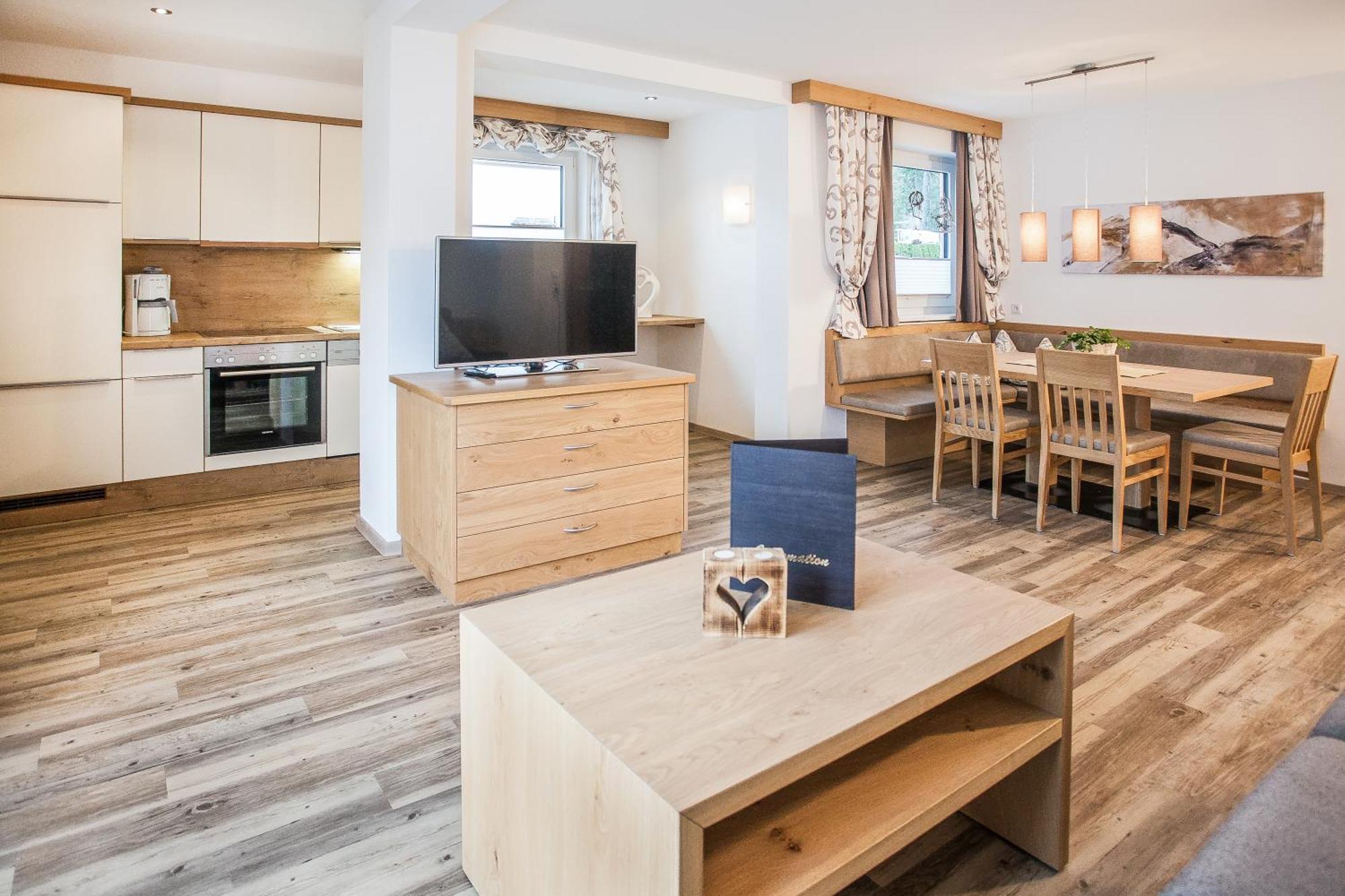 Apart Garni Montana Пертизау Номер фото